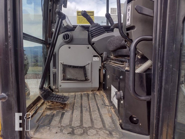 2021-caterpillar-305e2-cr-image-12