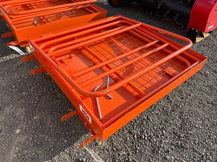 #1050-•-36"-x-36"-colapsable-forklift-ban-basket-image-1