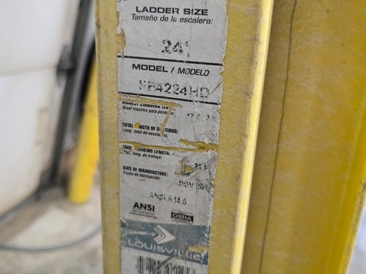 #9740-•-louisville-24'-extension-ladder-image-5