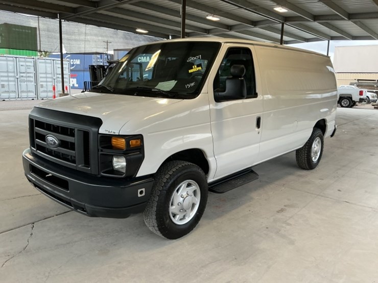2009-ford-cargo-image-4