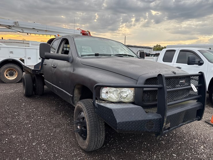 2003-dodge-3500-image-3