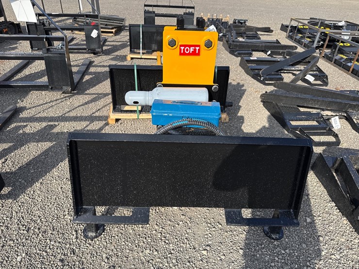 #1095-•-toft-skid-steer-hyd-breaker-image-3