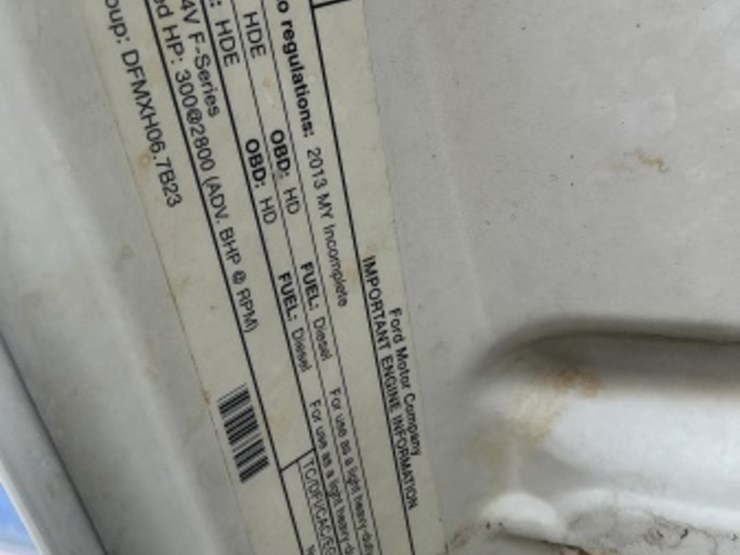 2013-ford-f550-image-14