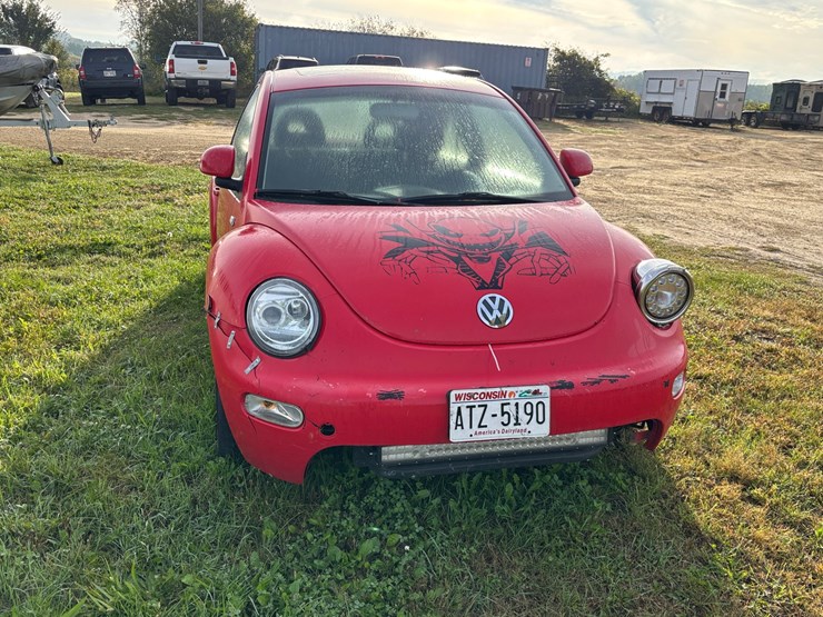 #1307-•-2001-volkswagon-beetle-(has-wi-title)-image-2