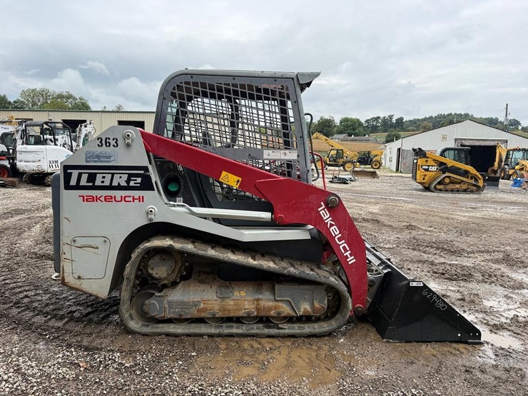 2021-takeuchi-tl8-image-5