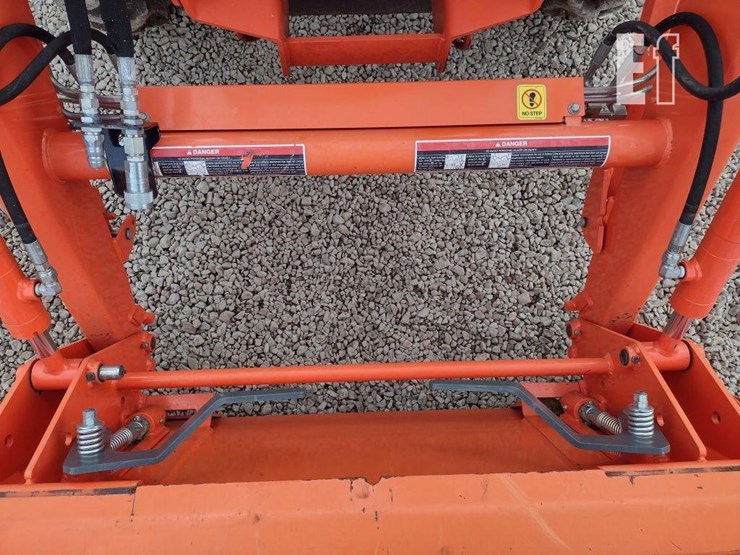 kubota-l3901-image-25