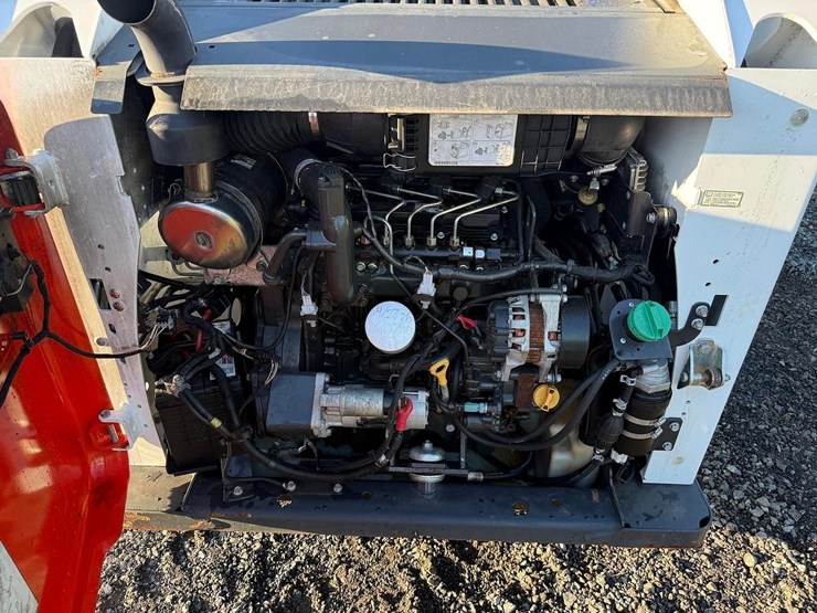 2018-bobcat-s550-image-14