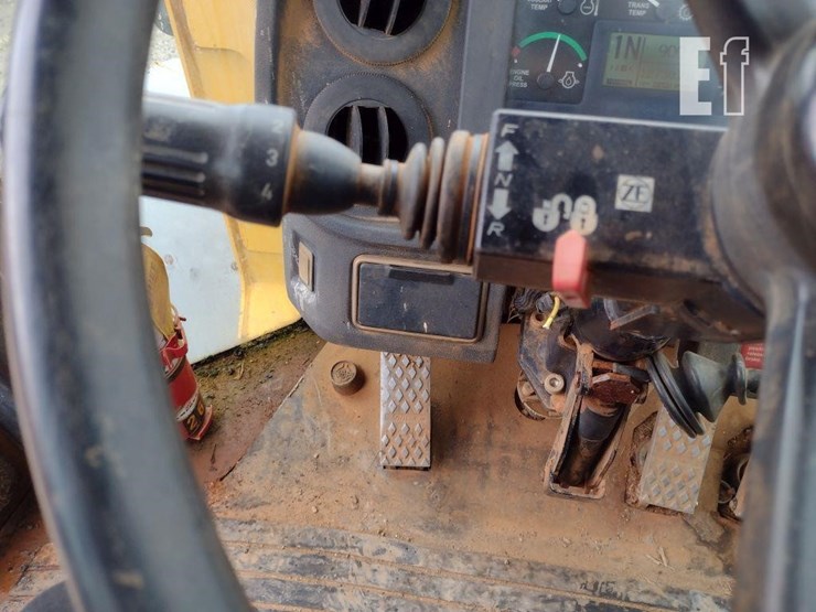 2006-deere-444j-image-8