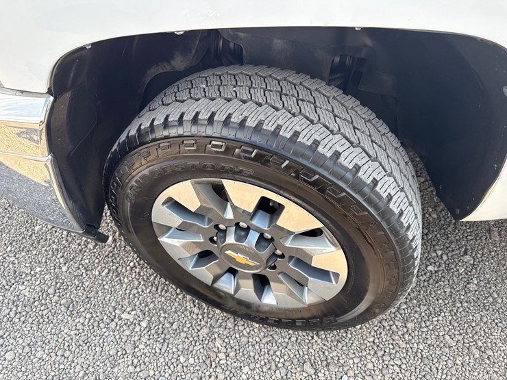 2011-chevrolet-2500-image-14