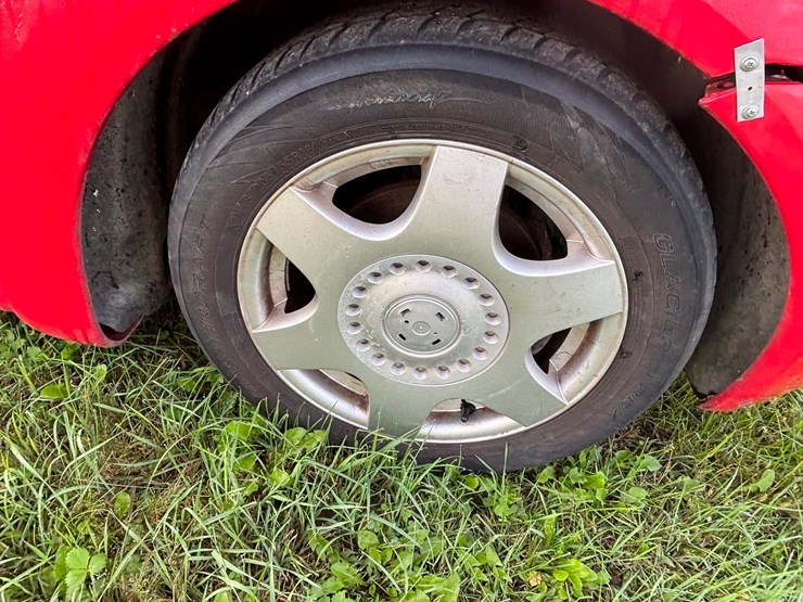 #1307-•-2001-volkswagon-beetle-(has-wi-title)-image-15