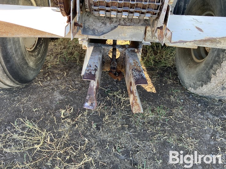 farmhand-t/a-fertilizer-spreader-image-12