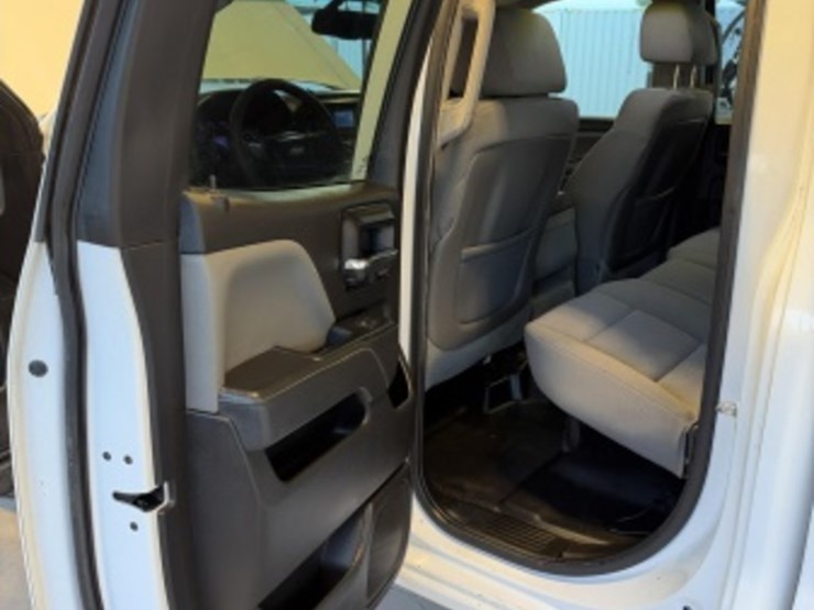 2014-chevrolet-silverado-1500-image-24