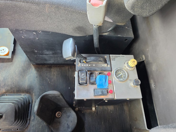 2013-kenworth-t800-image-21