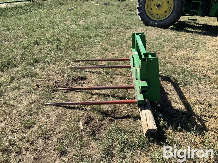 worksaver-tractor-loader-bale-spear-attachment-image-8