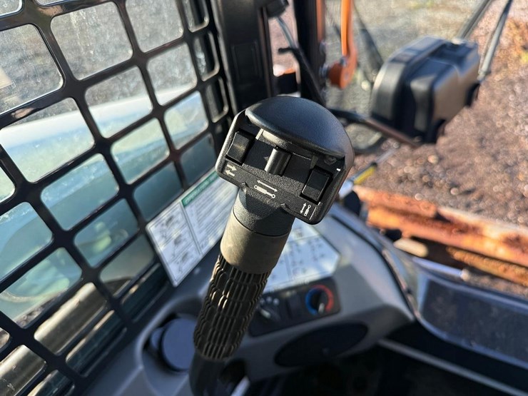 2018-bobcat-s550-image-20