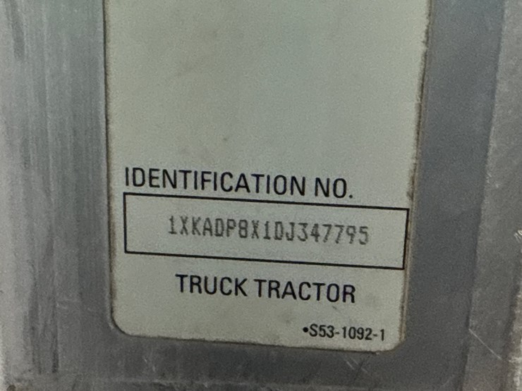 2013-kenworth-t660-image-13