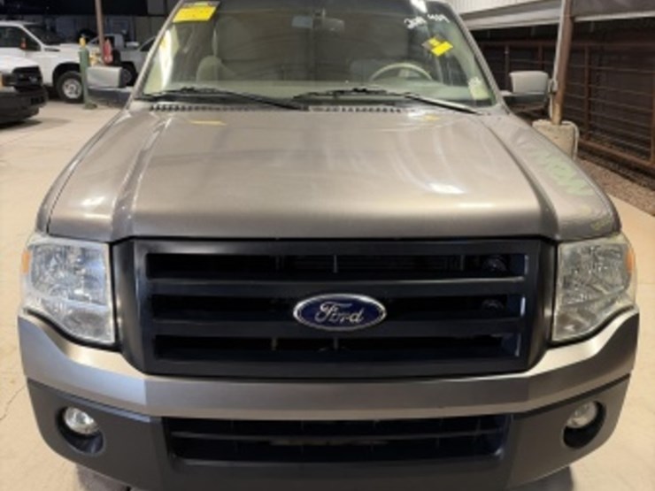 2014-ford-expedition-image-3