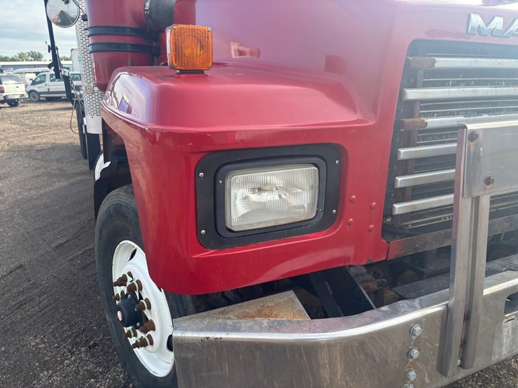 mack-rd688s-image-19