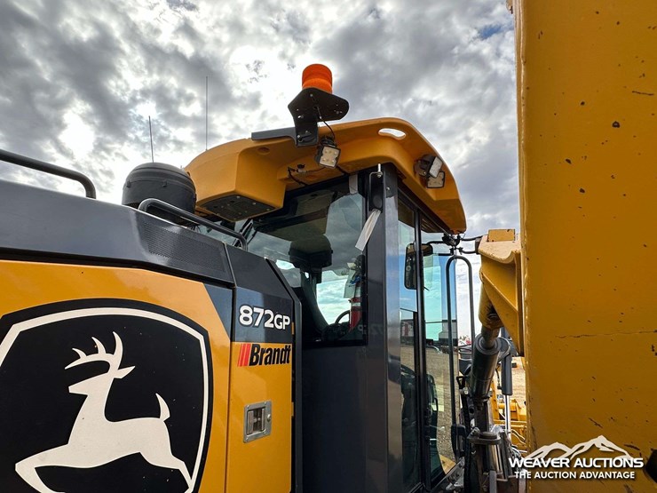 john-deere-872-image-108