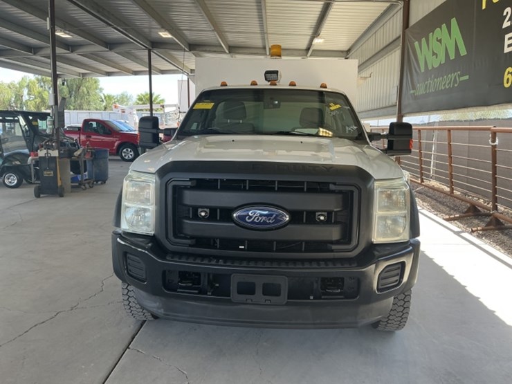 2013-ford-f550-image-3