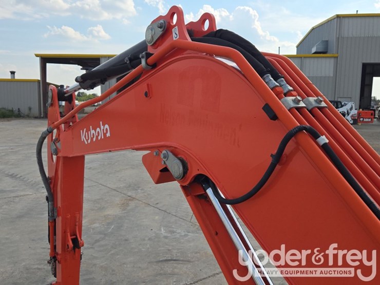 2022-kubota-kx040-4-image-32