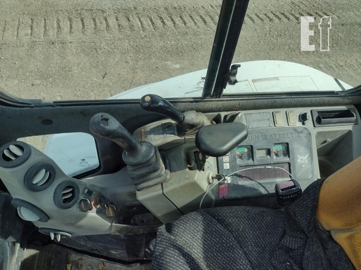 2012-bobcat-e35-image-7
