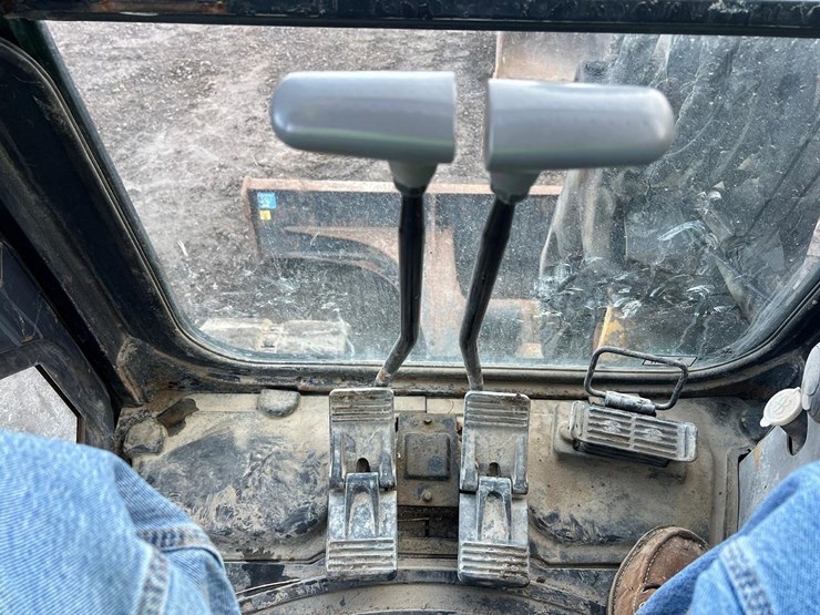 2017-deere-60g-image-26