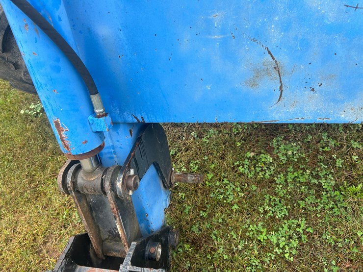 new-holland-92lb-image-10