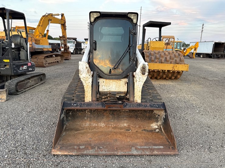 2019-bobcat-t770-image-2