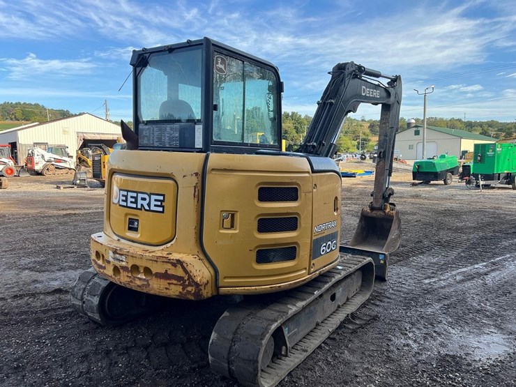 2017-deere-60g-image-7