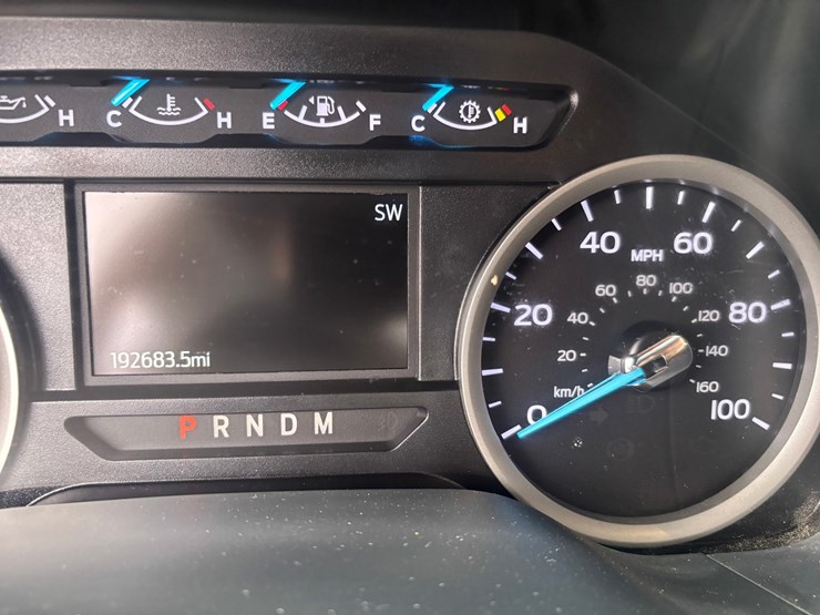 2022-ford-f250-image-47