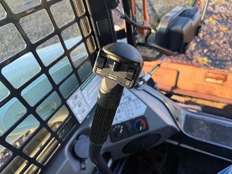 2018-bobcat-s550-image-20