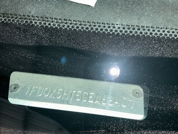 2016-ford-f550-image-15