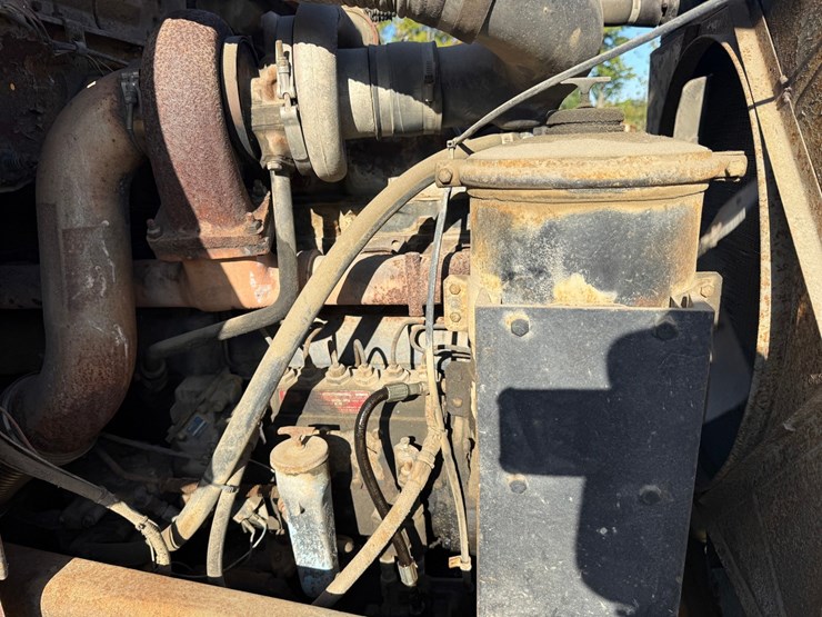 mack-dm685s-image-11
