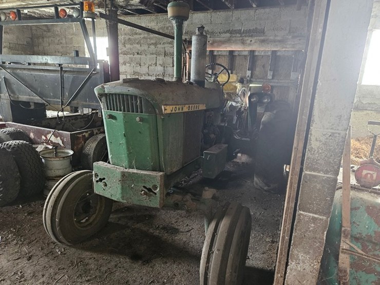 john-deere-3010-image-4