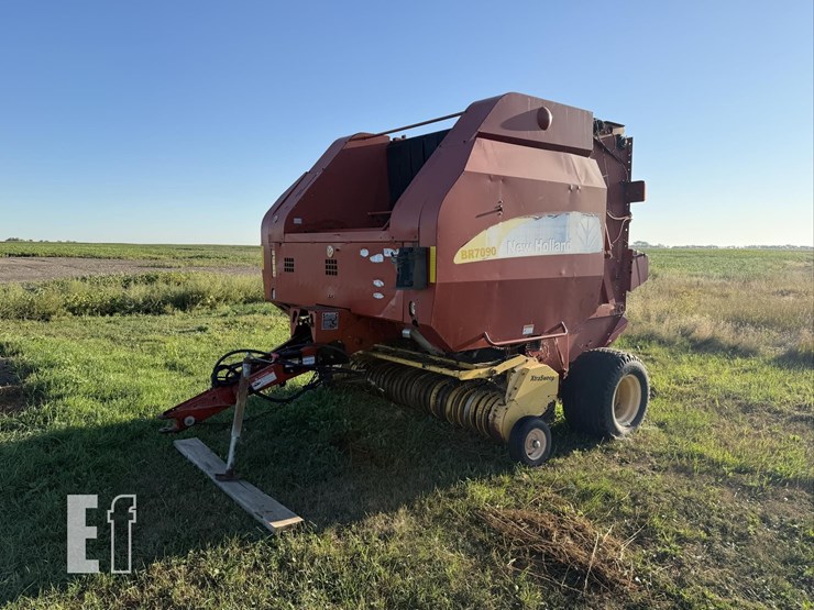2008-new-holland-br7090-image-1
