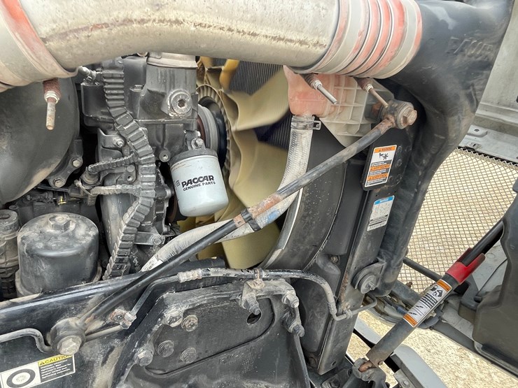 2017-kenworth-t680-image-76