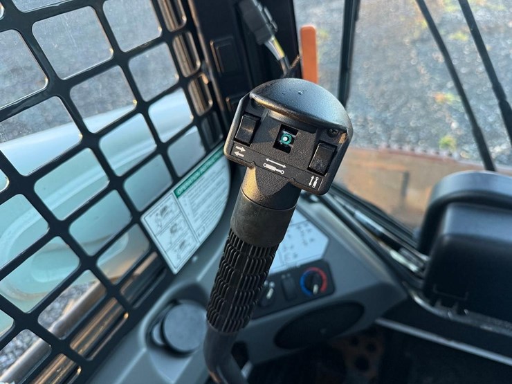 2018-bobcat-s550-image-20