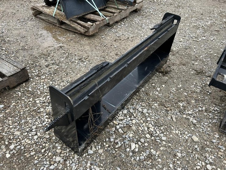 low-back-skid-steer-fork-frame-image-2
