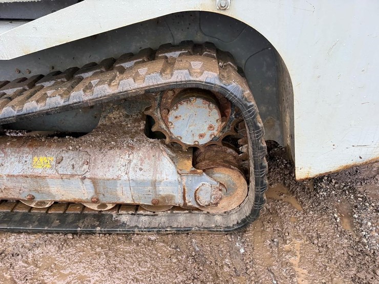 2020-takeuchi-tl8-image-19