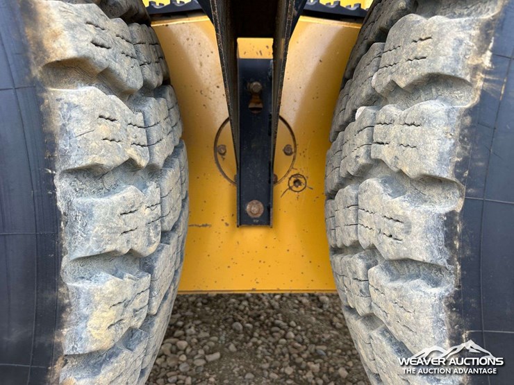 john-deere-872-image-58