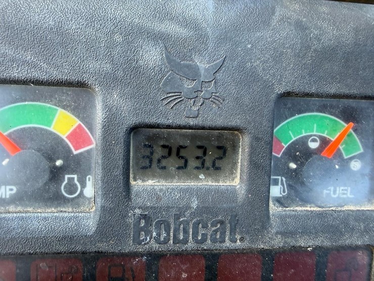 2005-bobcat-331g-image-24