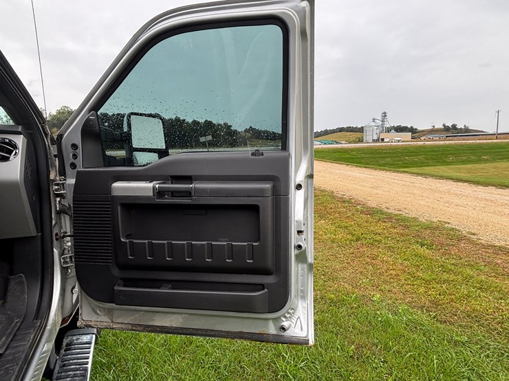 2014-ford-f250-image-27