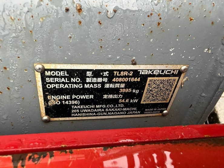 2023-takeuchi-tl8-image-29