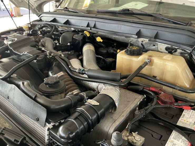 2015-ford-f550-image-12