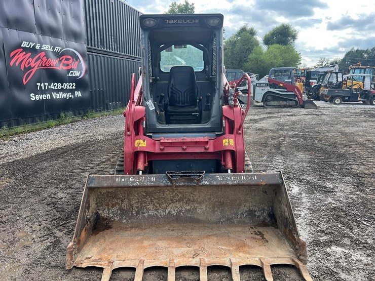2020-takeuchi-tl8-image-10