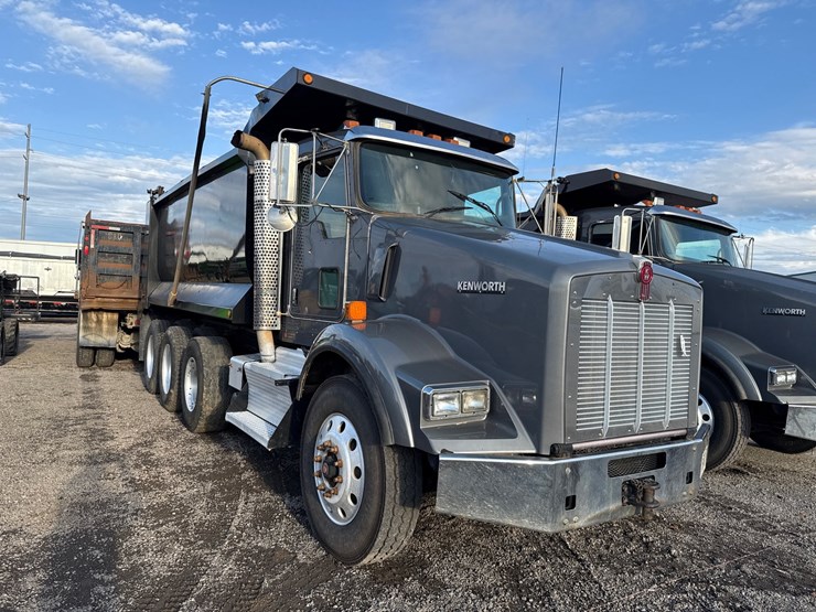 2014-kenworth-t800-image-3