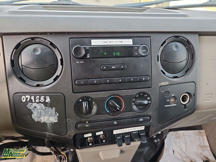 2009-ford-f550-image-18