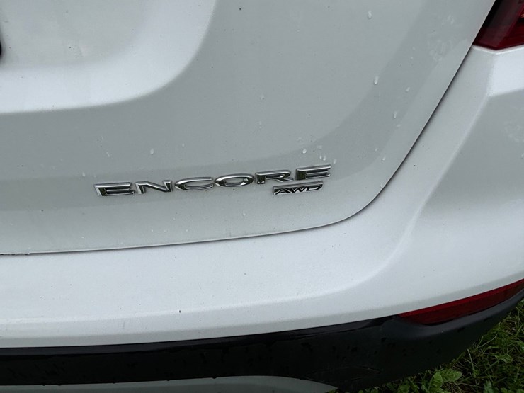 2021-buick-encore-image-14