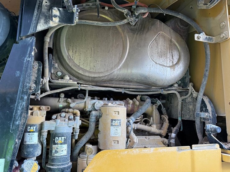 2017-caterpillar-930m-image-14